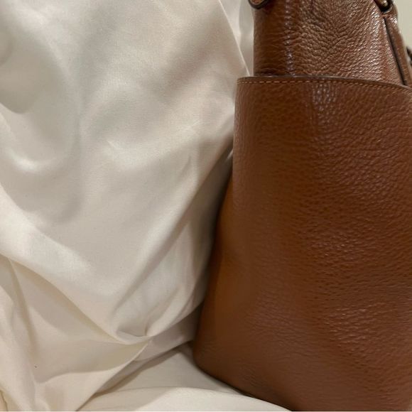 Coach Ava Saddle Tote with Gold Tone Hardware - Picture 4 of 10